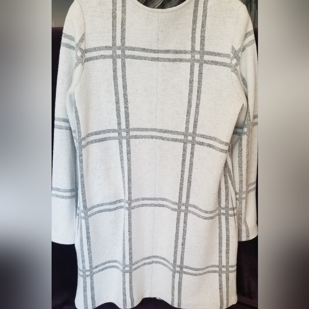 Adrienne Vittadini Light Gray Checkered Blazer.45% Laine,44% Viscose,11% Polyest - Picture 3 of 4